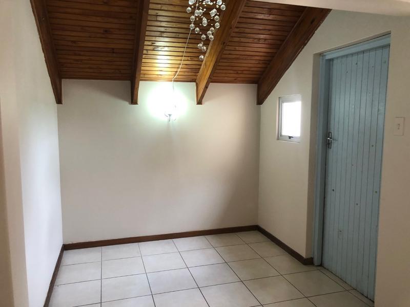 To Let 3 Bedroom Property for Rent in Beacon Bay Eastern Cape